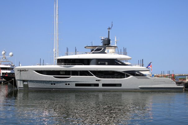 Benetti Oasis 34m Yacht à Vendre